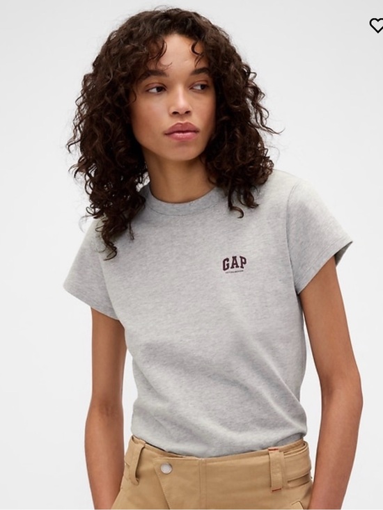 GAP Tops - GAP Light Gray Tee with Small Maroon Logo
